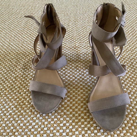 LC Lauren Conrad Shoes - Lauren Conrad high heels shoes size 10 M